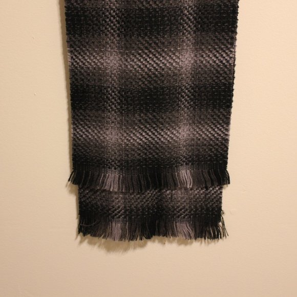 Charcoal Grey  Plaid Vintage Scarf - Picture 6 of 7